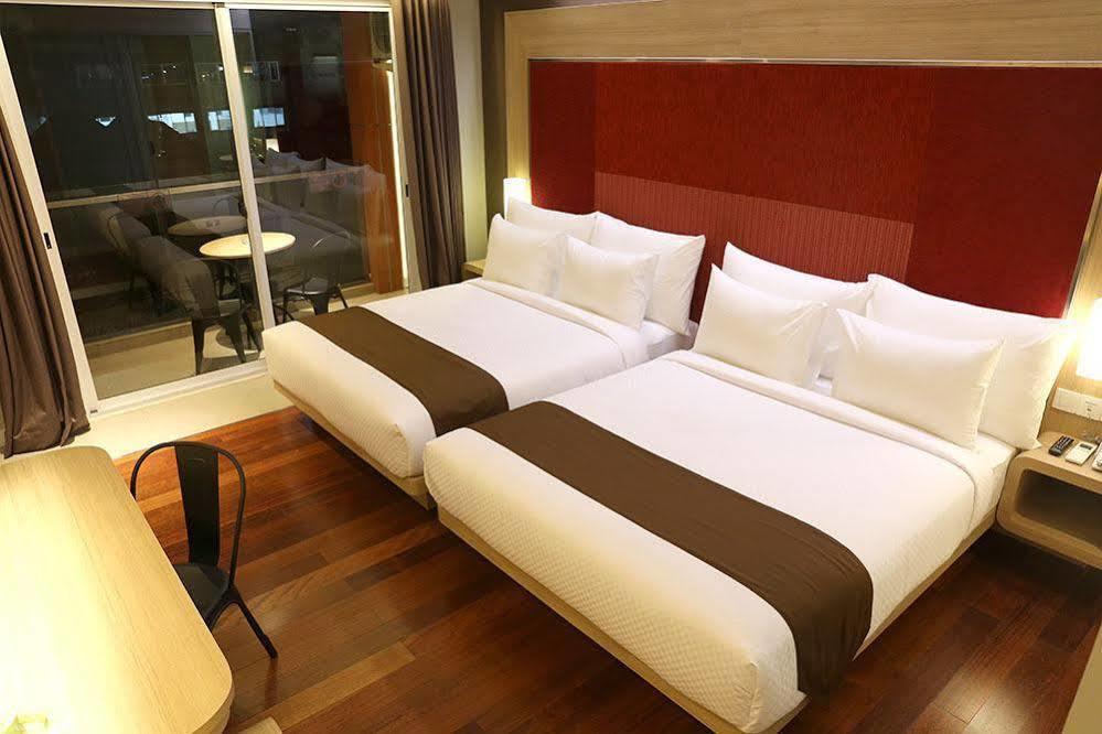 Grand Citihub Hotel @Kajoetangan Malang Esterno foto