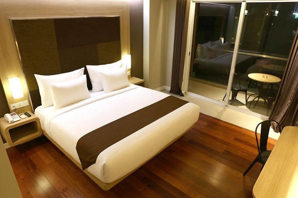 Grand Citihub Hotel @Kajoetangan Malang Esterno foto