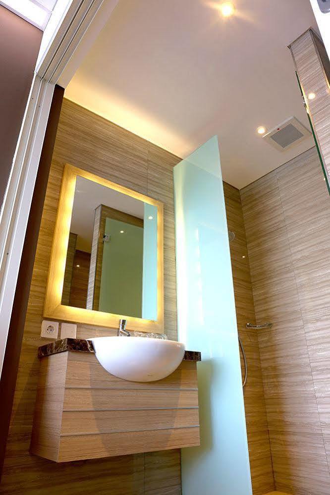 Grand Citihub Hotel @Kajoetangan Malang Esterno foto