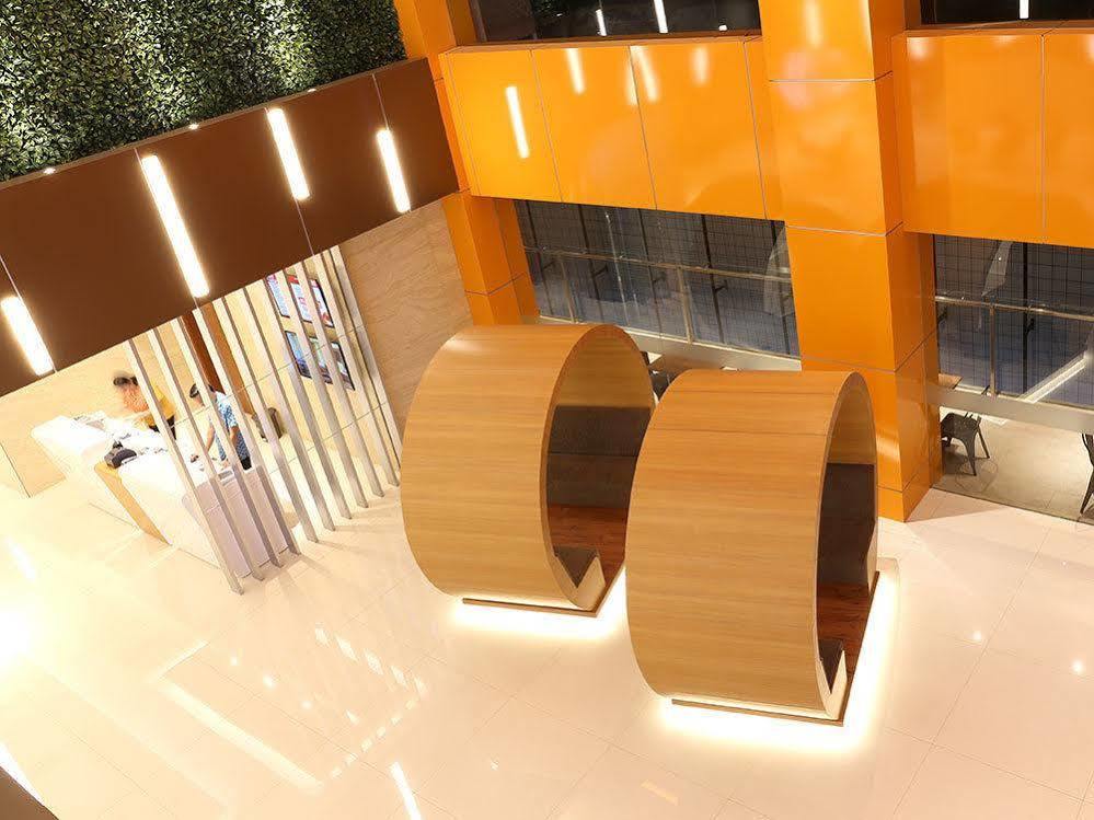Grand Citihub Hotel @Kajoetangan Malang Esterno foto