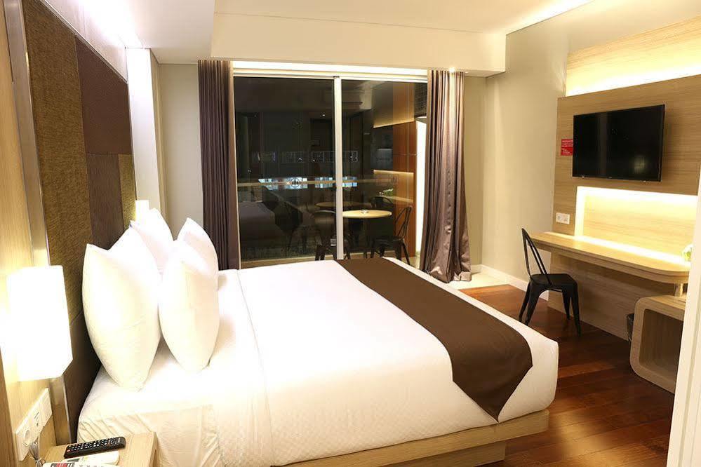 Grand Citihub Hotel @Kajoetangan Malang Esterno foto
